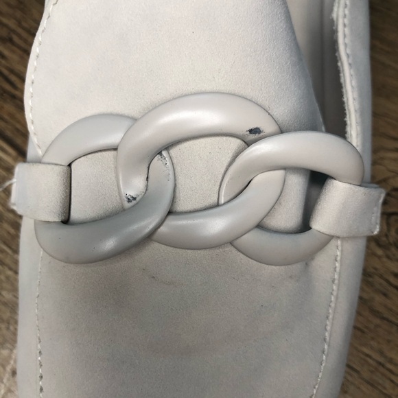 Serra Suede White Slip On Mule With Metal Chain Size 9 - Picture 10 of 11